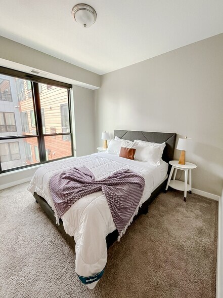 Building Photo - 1400 Walnut St