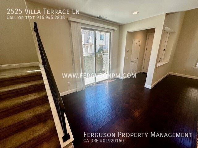 Building Photo - 2525 Villa Terrace Ln