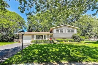 Building Photo - 318 W Hackberry Dr