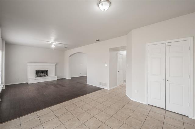 Building Photo - 1411 Prentice St