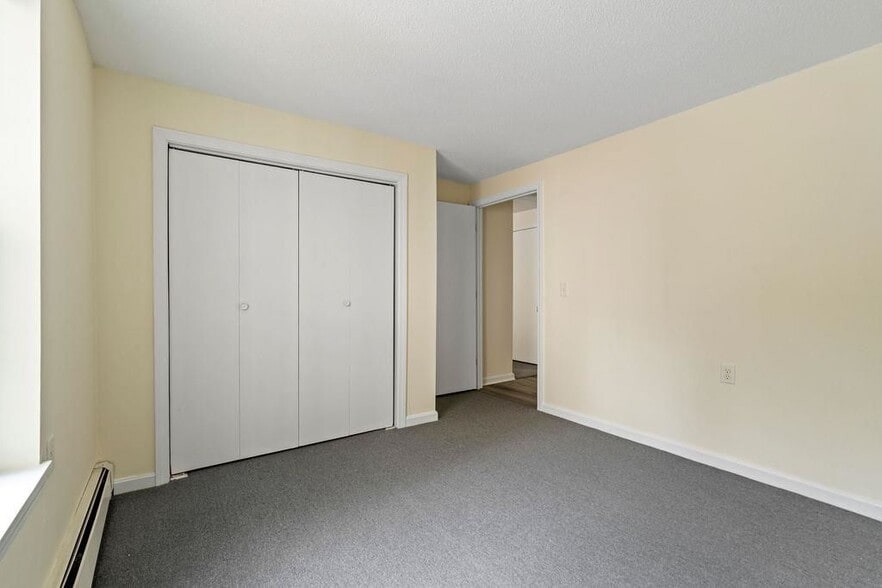 Building Photo - 1703 White Cedar Blvd