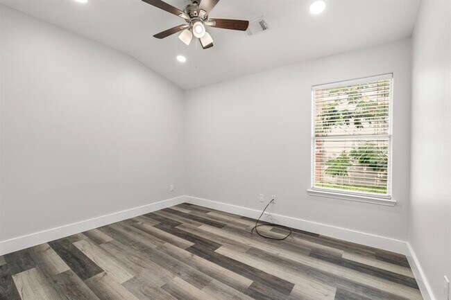 Building Photo - 21606 Borah Peak Way