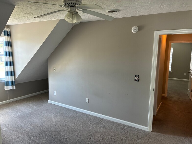 Building Photo - 112 Faldo Dr