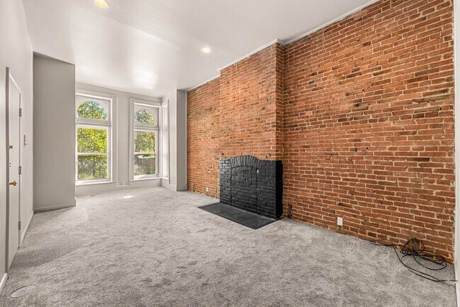 Building Photo - 1502 W Mt Royal Ave