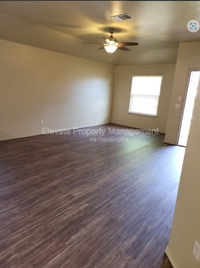 Building Photo - 921 Prairie Wind Way