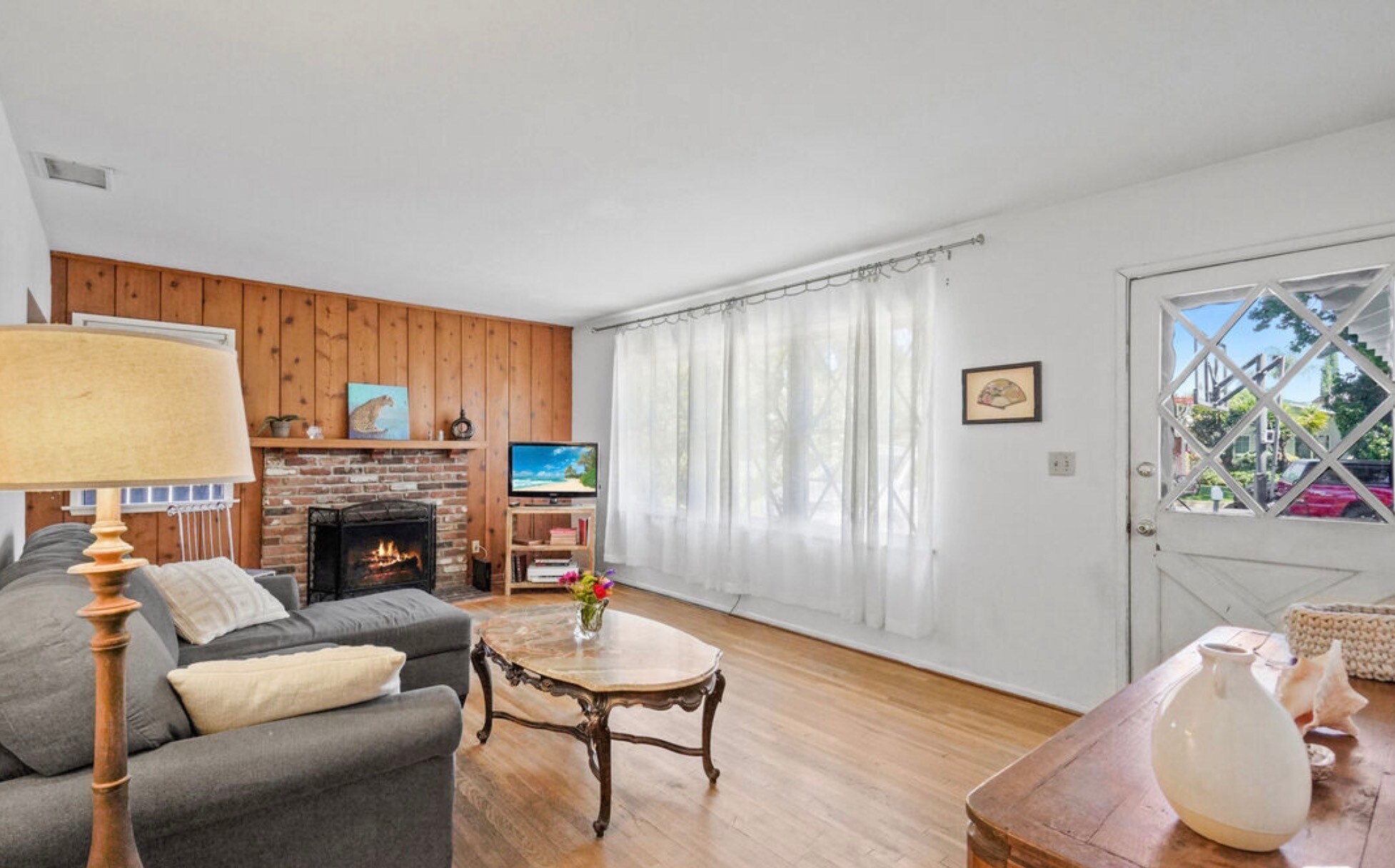 Building Photo - 22712 Leonora Dr