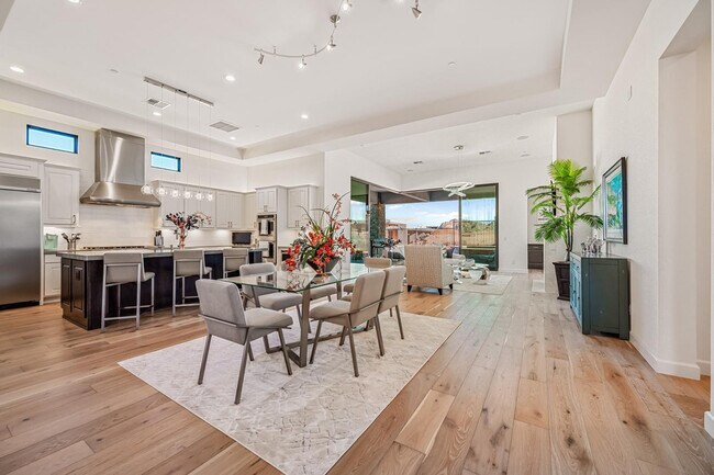 Building Photo - 12378 E Troon Vis Dr