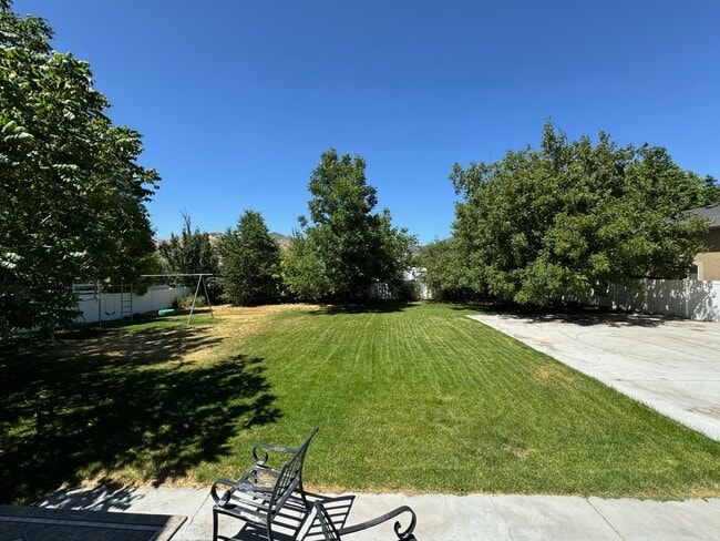 Building Photo - 873 E 2900 N