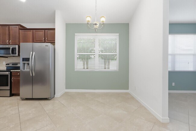 Building Photo - 740 Preakness Cir