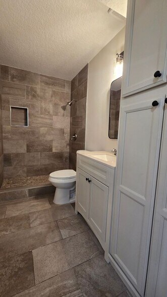 Building Photo - 2709 Arc Dr