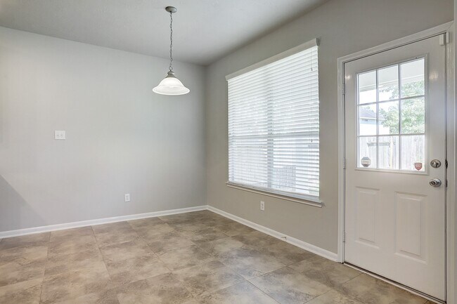 Building Photo - 12331 Crescent Mountain Ln