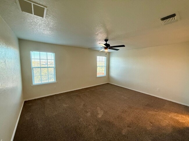 Building Photo - Beautiful 4-Bedroom, 2.5 Bathroom Home Near Seaworld!