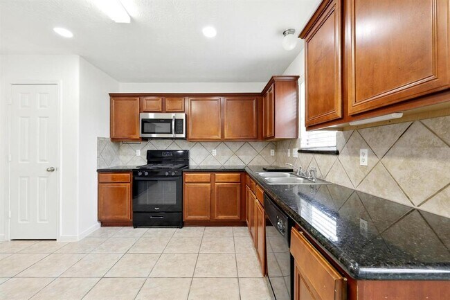Building Photo - 5103 Beaubridge Ln