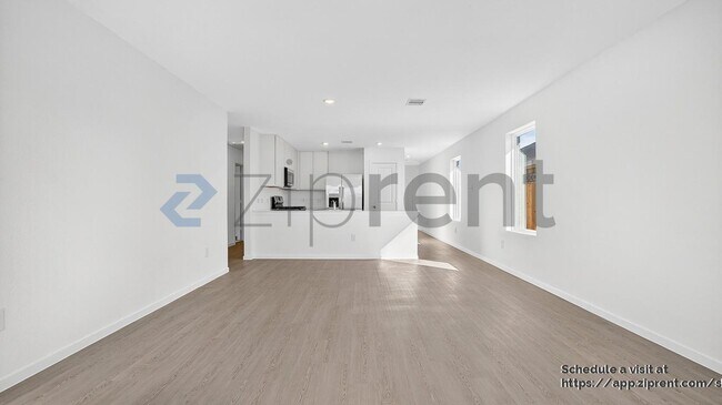 Building Photo - 26911 Dalmatian Bellflower Dr