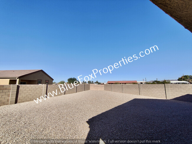 Building Photo - 10359 N Tenaza Ct