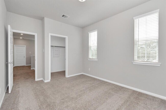 Building Photo - 1510 Parkland Oak Dr