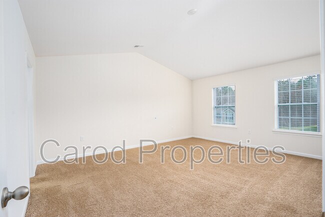 Building Photo - 5015 Concho Rd