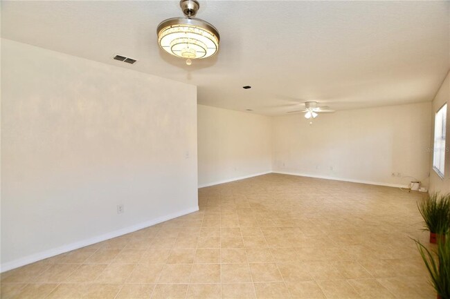 Building Photo - 6150 Gulfport Blvd S