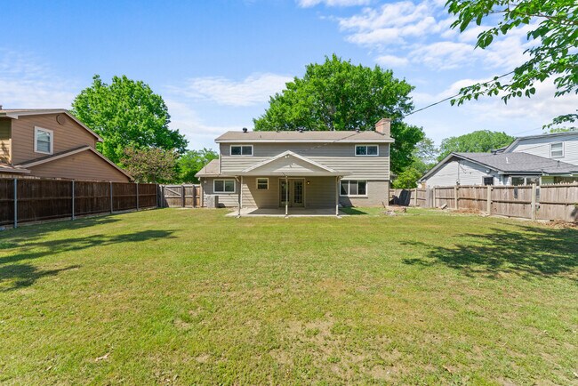 Building Photo - 13036 Glenside Dr