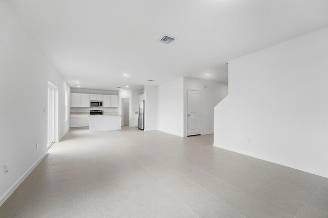 Building Photo - 10835 NW Moon Rise Ln