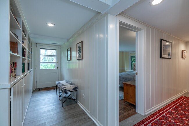 Building Photo - 1 Pine Hill Trail