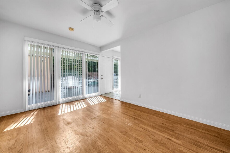 Building Photo - 1440 Manhattan Beach Blvd