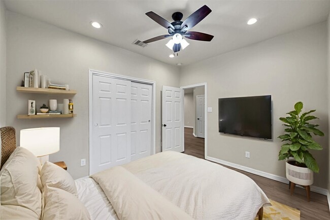 Building Photo - 3429 Nottingham Ln