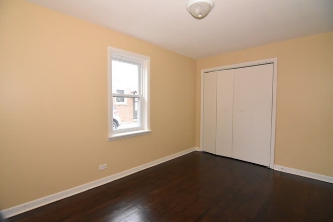 Building Photo - 2710 Reuter Ave
