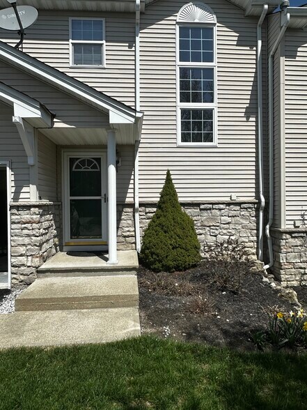 Building Photo - 3 Kristen Ct