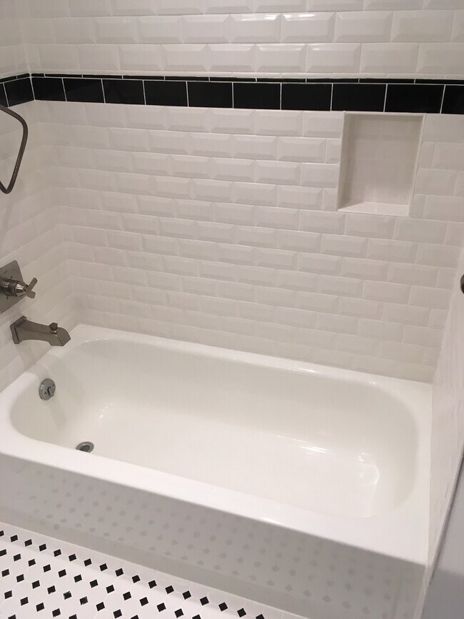 Bathroom - 1331 Vermont Ave NW