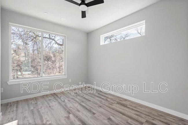 Building Photo - 948 S Corinth St Rd