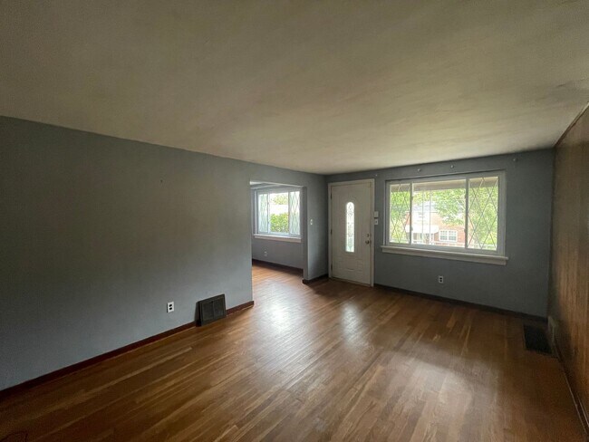 Building Photo - COMING SOON! This is a Lease-to-Own – Not ...