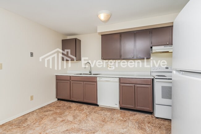 Building Photo - 8053 Mt Aetna St