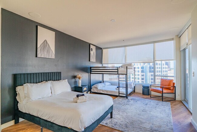 Building Photo - 44 W Monroe St