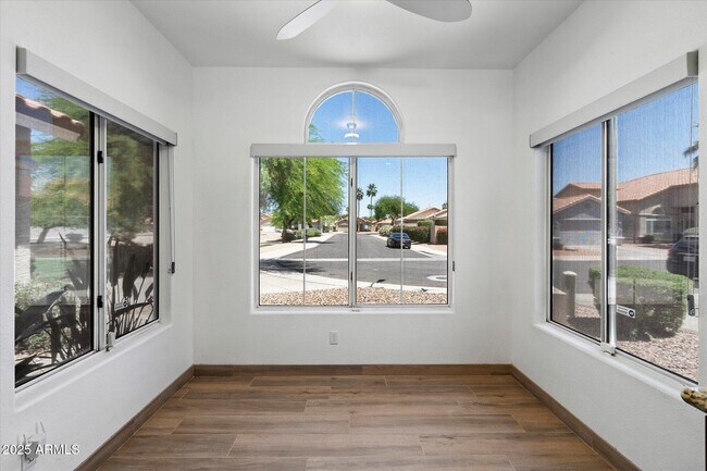 Building Photo - 4607 E Michelle Dr