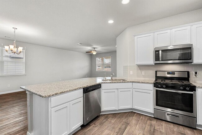 Building Photo - 453 Apache Plum Dr