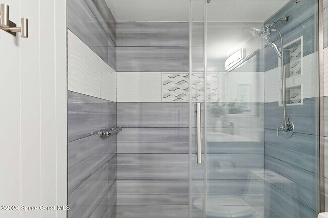 Building Photo - 4800 Ocean Beach Blvd