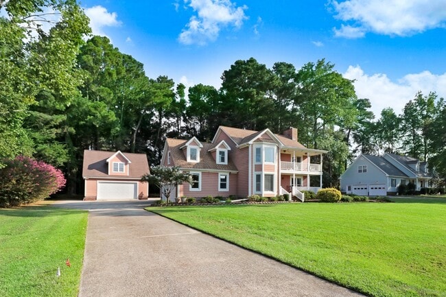 Building Photo - 107 Kelly Dr