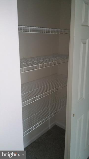 Building Photo - 530 Las Rosas Dr
