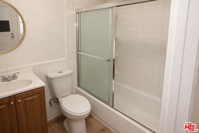 Building Photo - 2461 Workman St