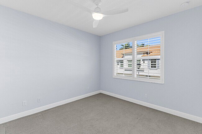 Building Photo - 3111 Waterside Cir