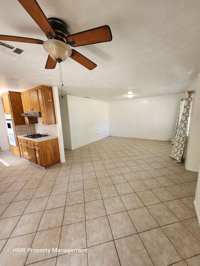 Building Photo - Beautiful House Norco