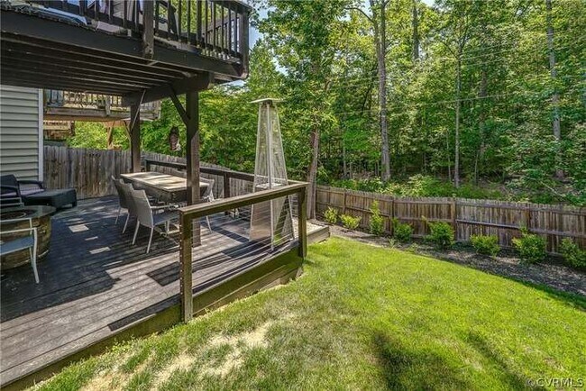 Building Photo - 441 Creekwillow Dr