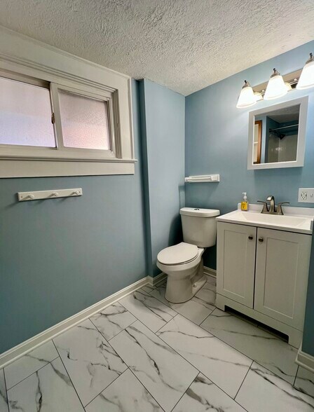 Building Photo - 1116 Murray Ave