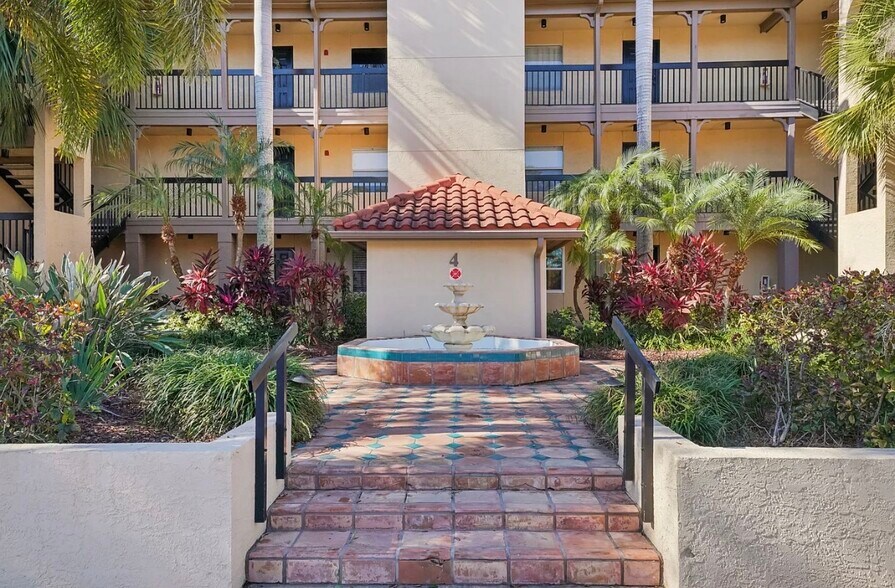 Building Photo - 2400 Feather Sound Dr