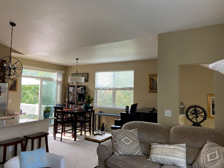 Building Photo - 2059 Grays Peak Dr