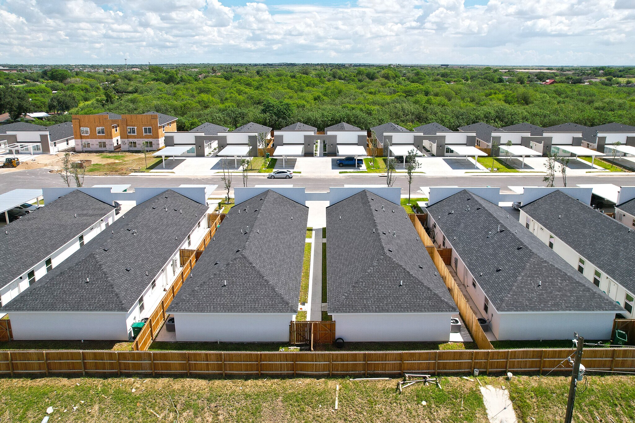 Building Photo - 3506 S Dominique Dr