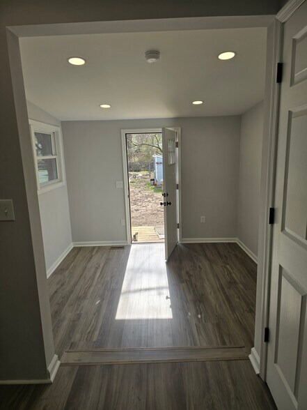 Building Photo - 77 N Pennsylvania Ave