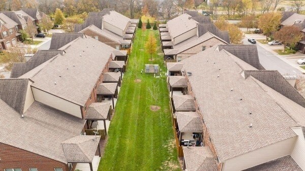 Building Photo - 207 Bixby Ln