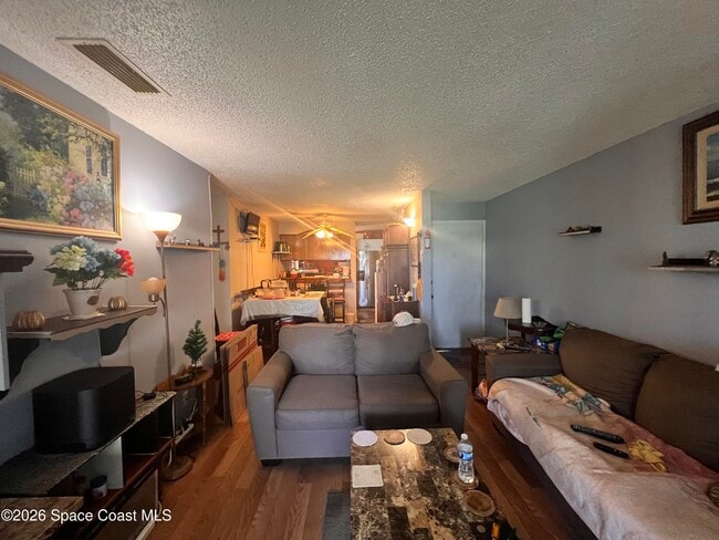 Building Photo - 1225 N Wickham Rd